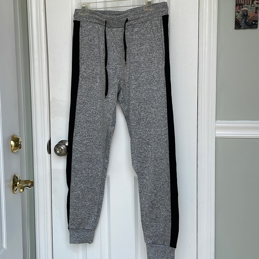 Women’s Daisy Fuentes FIT workout pants